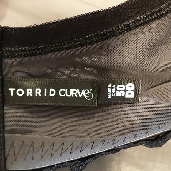 Torrid black lace sexy t-shirt bra size 50DD - Picture 3 of 4